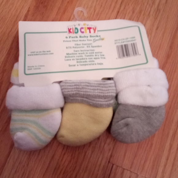 Infant socks - Picture 2 of 3